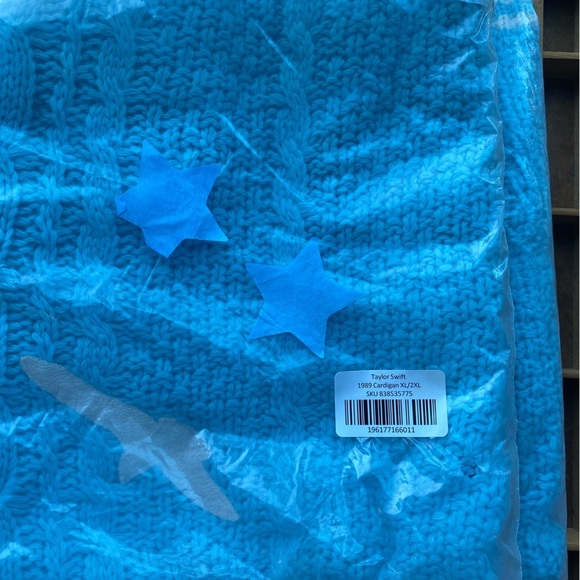 Official Taylor Swift 1989 (Taylor’s Version) Cardigan, Brand New in Bag. - Picture 4 of 7